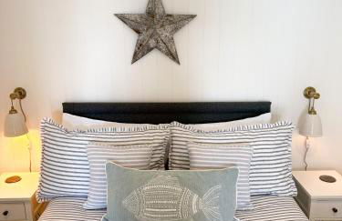 1 Bed Cabin - Sleeps 2 - Pets - Garden - Parking - Photo 5