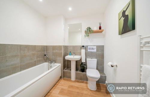 BRAND NEW! Modern & Spacious Serviced Apartments With FREE Parking & Gym by Rapid Returns - Professional Host - Foto 69