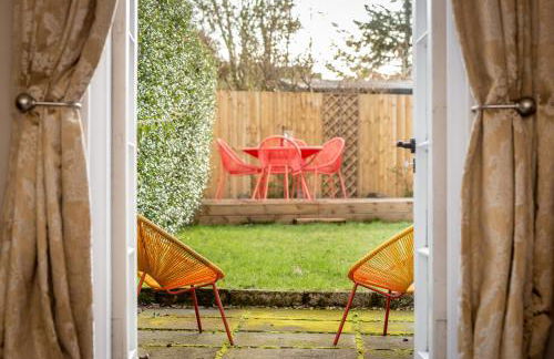 Charming Cardoon Cottage in Beautiful Village - Photo 22