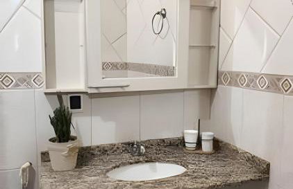 Casa com 2 suites e 1quarto piscina Ar para 8 hospedes - Foto 59