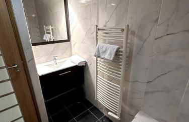 LE PAISIBLE - Parking gratuit - Entrée ville - Foto 15