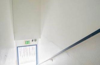 City Retreat Minutes to DT - Foto 13