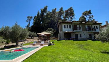 Paralia Homes cheerful 2 bedroom with pool, unit #1 - Foto 3