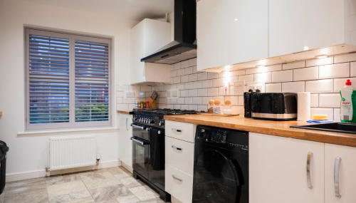 Luxurious 3-Story Townhouse, sleeps up to 10! - Foto 4