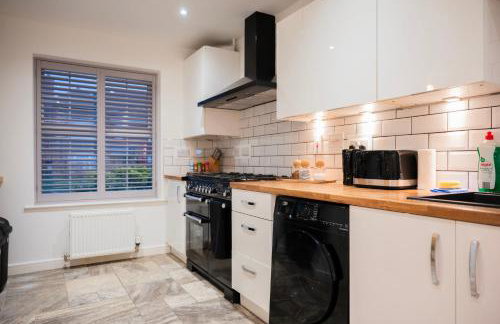 Luxurious 3-Story Townhouse, sleeps up to 10! - Foto 4