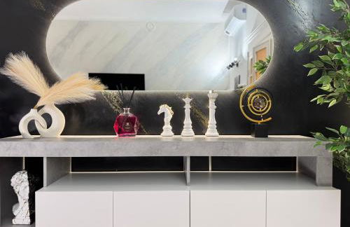 ROYAL HOUSE - Parcheggio gratuito e Wi-Fi - Photo 45