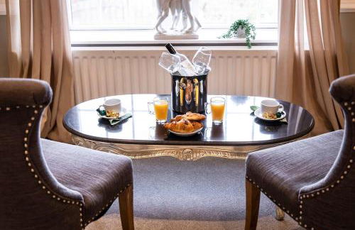 New Hobbit, stunning views, sleeps 42, Bar, Hot Tub - Foto 33