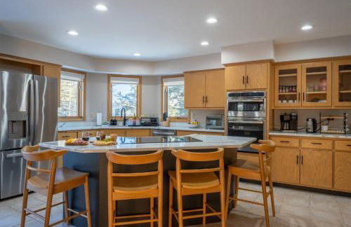 Charming Sister Bay Home Backyard Oasis & HotTub - Foto 18