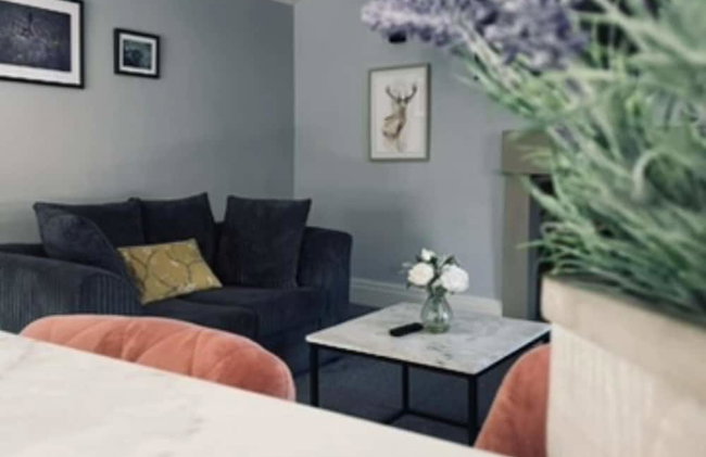 Cosy Apartment Above Village Pub - Photo 18