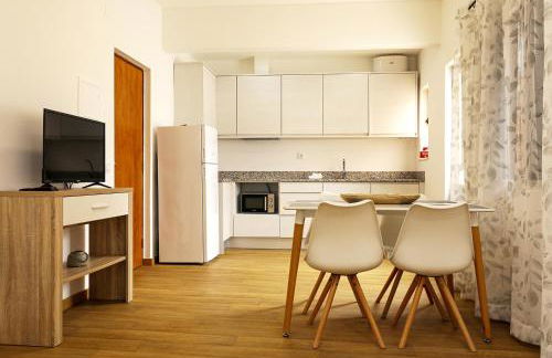 B87 - Windmill 2 Bed Apartment in Odiaxere - Foto 29