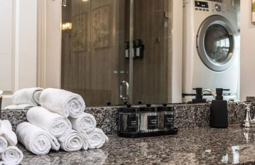 NEW -Entire Place-Laundry In Unit -Family Friendly - Foto 35