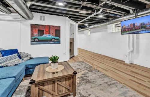 Trendy Two-Level Apartment - Foto 17