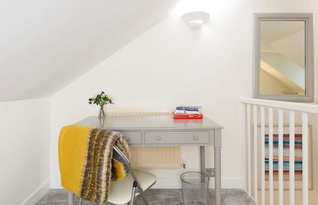 Beautiful Georgian Home in the Heart of Chichester - Photo 39