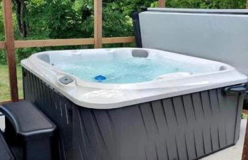 Fantastic Cozy Cabin with Fire Pit, Hot-tub and Fireplace in Herod, Illinois - Foto 15