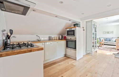 Central Brockenhurst flat near pubs & trails - Foto 4