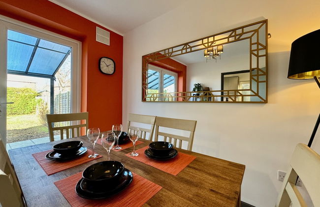 Sandringham House Serene Escape Cottage - Photo 18