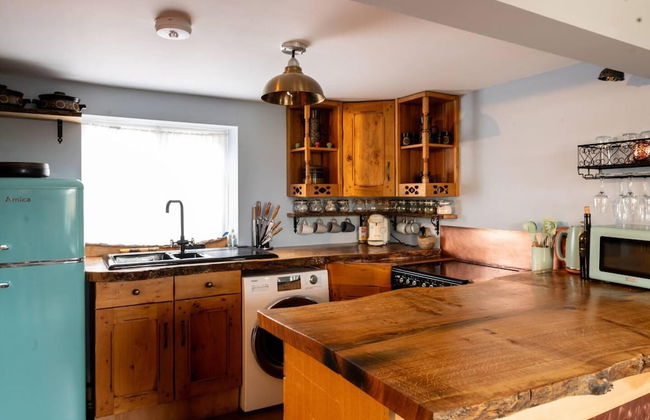 3br-fireplace-hottub-garden-parking - Foto 10