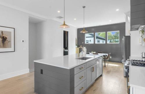 The Blackbrick Manor - Photo 9