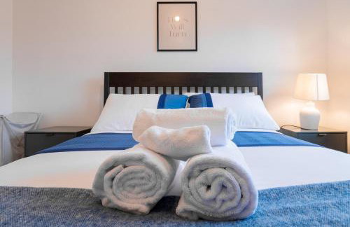 1BR Flat, Sleeps 4, Opposite Gunnersbury Station - Foto 15