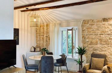 The Village View Apartment - Photo 2