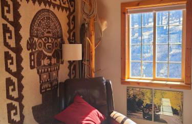 Blacktail Cabin Hideaway with hot tub - Foto 15