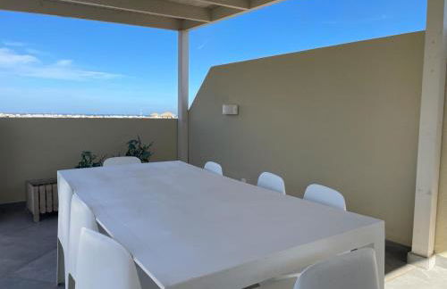 Excelente ático con gran terraza y barbacoa en Canet d'en Berenguer - Photo 5