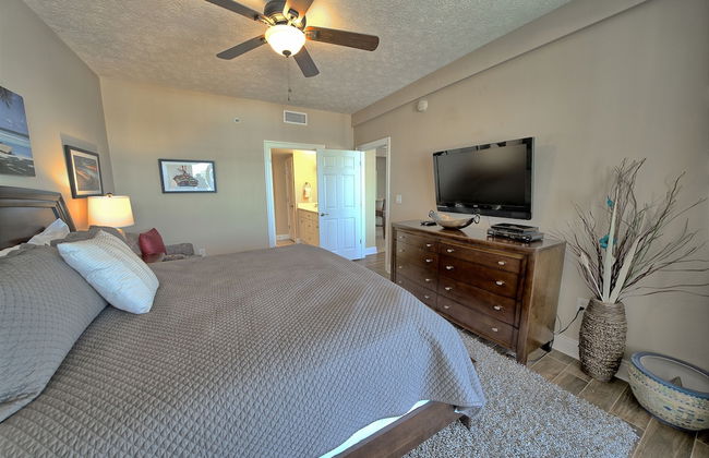 Astonishing Oceanfront Condo with Oversized Balcony to Enjoy Amazing Gulf View - Unit 0204 by RedAwning - Foto 6