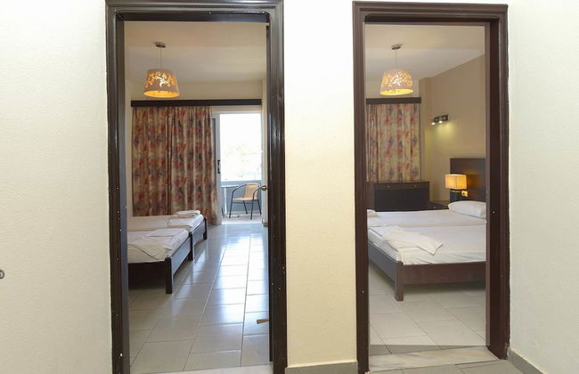 Ialysos City Hotel - Photo 11