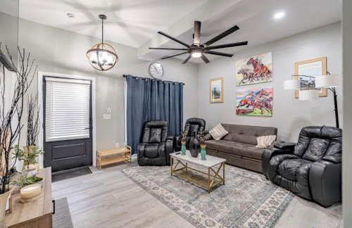 Sleek Urban Getaway Paristown-Highlands-Germantown - Foto 10