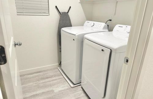 Luxury 4Bed 3Bath Roseville Home near Sports Complex and Galleria Mall - Foto 21