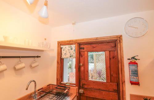 Honeysuckle Cottage - Photo 10