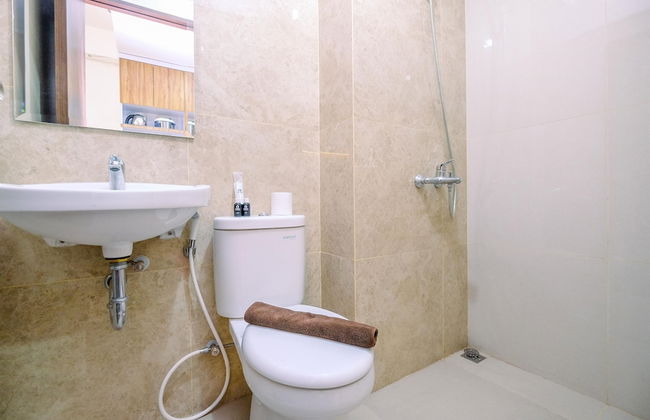 Modern And Comfy Studio At Transpark Cibubur Apartment - Foto 10