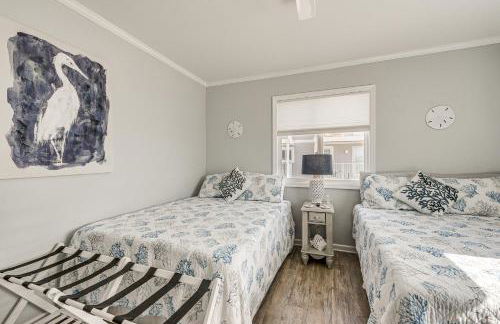 Ocean Isle Beach Condo with Balcony Steps to Shore! - Foto 19