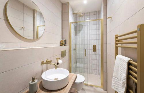 Brockview House - Eco 4 bed - Photo 6