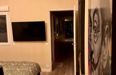 Loft Spa Reims-fr 250m2 privatifs, piscine intérieure chauffée, spa et parking - Foto 3