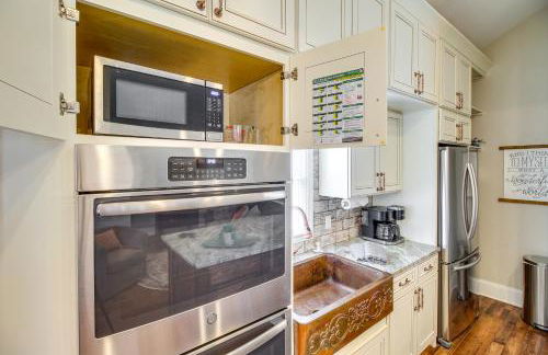 Cozy Savannah Vacation Rental with Fenced Courtyard! - Foto 10