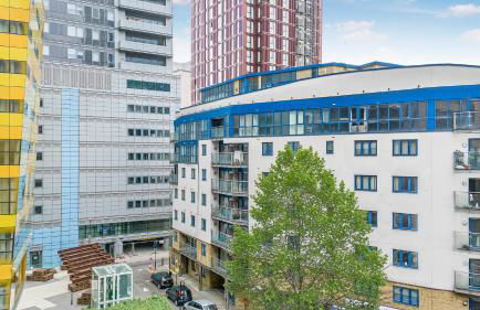 Luxury 2 Bed 2 Bath Canary Wharf Apartment with Balcony - Foto 18