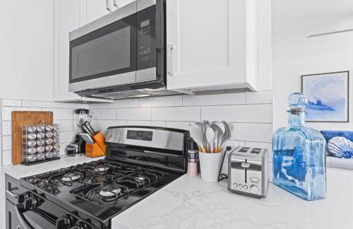 Penthouse Steps from Victoria Beach 180 degree ocean views - Foto 14