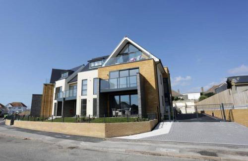 MERAKI 4 by BOURNECOAST - A Modern Apartment with a Patio and Parking - Sea Glimpses - FM8413 - Foto 22