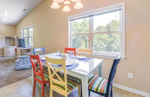 Charming Emerald Isle Escape Less Than 1 Mi to Beach! - Foto 9