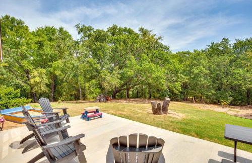 half Mi to Lake Texoma Home with Fire Pit and Grill! - Photo 23