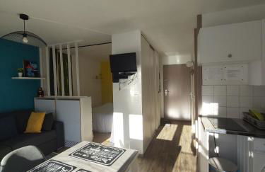 Appartement 2 personnes, superbe vue montagne, exposé sud, Résidence très calme, parking - Foto 4