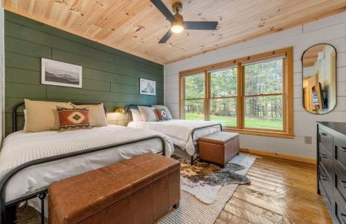 Family fun, romantic Hot Tub, Firepit, King Bed 15 min from Blue Ridge & Ellijay - Foto 11