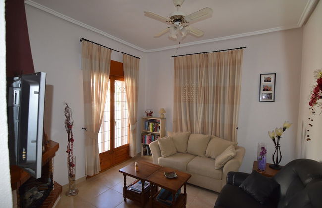 Modern Villa in Rojales with Hot Tub & Private Pool - Foto 12