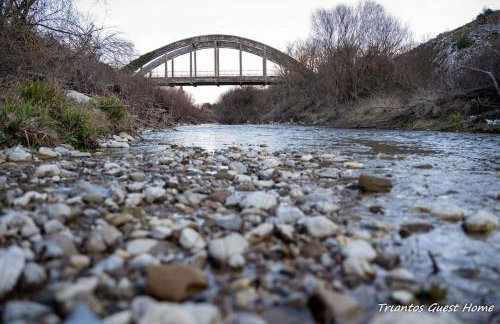 Triantos Guesthome Suite - Photo 37