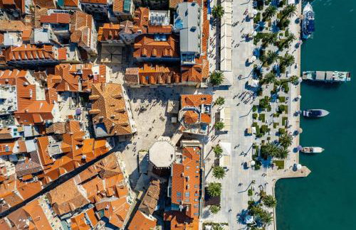 Villa Nacle with Heated Pool and Large Playground near Omis and Split - Photo 56