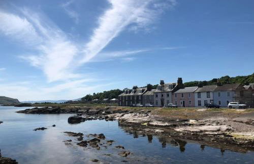 Millport Beach Apartment, Crichton St, sea views - Photo 3