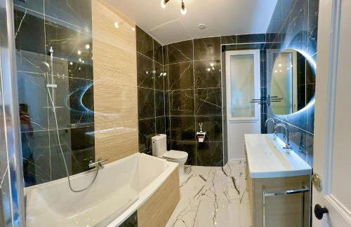 Appartement de luxe avec fresque, hyper centre et parking sûre - Foto 19