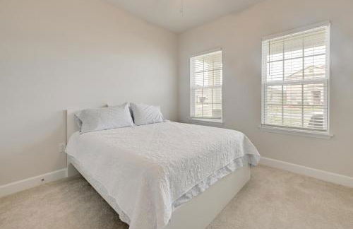 Florida Snowbird Haven with Pool! Easy I-75 Access - Photo 17