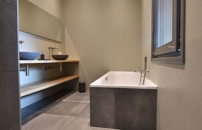 Dwingeloo Farmhouse Retreat - Photo 10